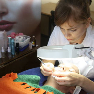 Sejas tīrīšana ar "unnas" karotīti